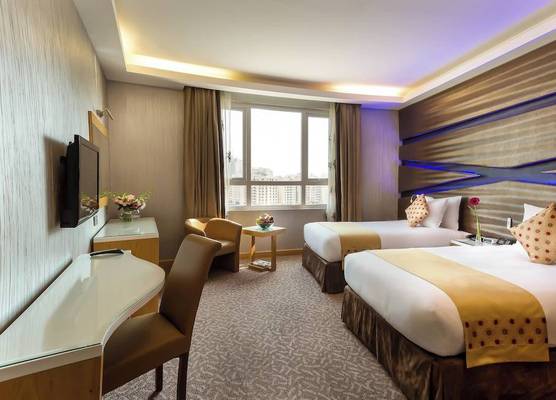 Al Safir Hotel & Tower 1