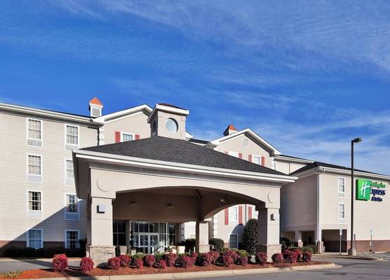 Holiday Inn Express & Suites CONOVER (HICKORY AREA) by IHG 1