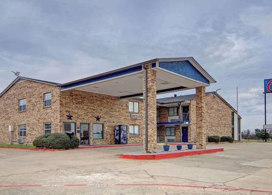 Motel 6 Red Oak, TX - Dallas 1