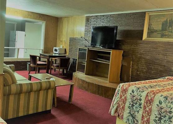 Madill Inn 1