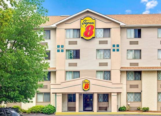 Super 8 by Wyndham Stamford/New York City Area 1