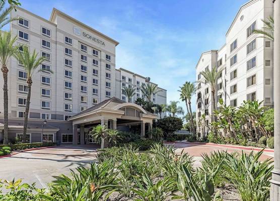 Sonesta Anaheim Resort Area 1