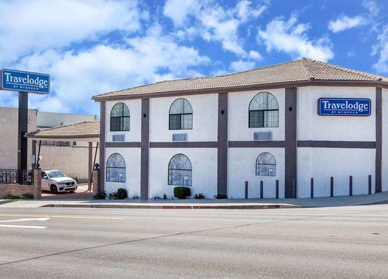 Travelodge by Wyndham Harbor City 1
