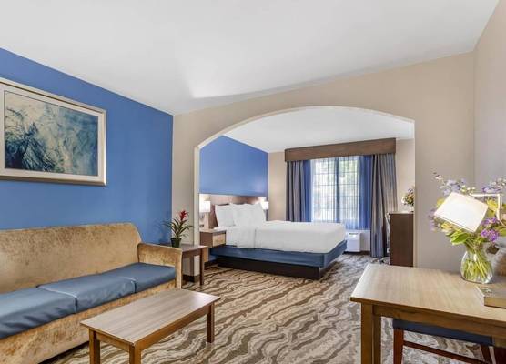Best Western Plus River Escape Sylva / Dillsboro 1