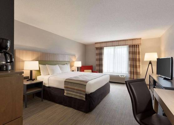 Country Inn & Suites by Radisson, Minneapolis-Shakopee 1
