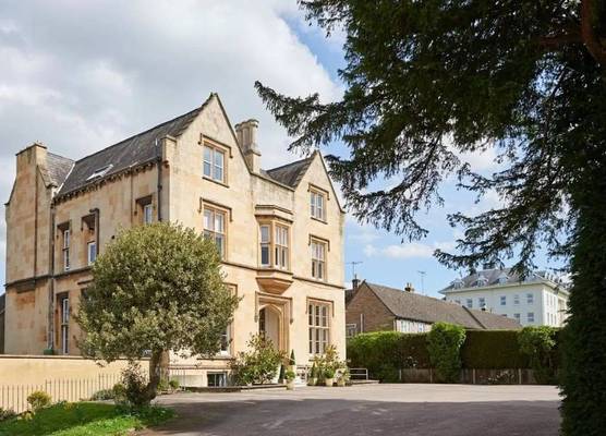 Cotswold Grange 1
