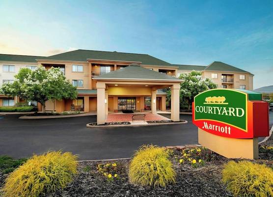 Courtyard by Marriott State College 1