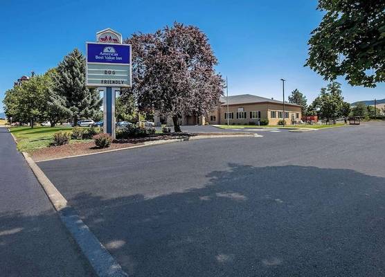 Americas Best Value Sandman Inn 1