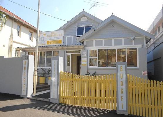 Coogee Beachside Hostel 1