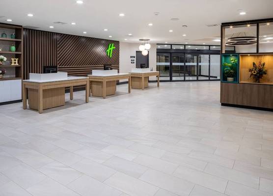 Holiday Inn LONG ISLAND - ISLIP ARPT EAST by IHG 1