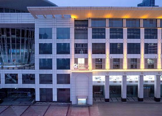Ramada Encore by Wyndham Wuhan Int'l Conference Center 1