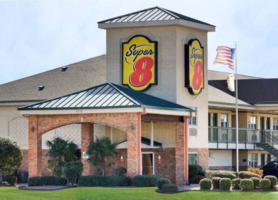 Super 8 by Wyndham Arlington Near AT&T Stadium 1