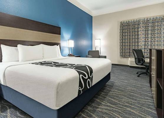 La Quinta by Wyndham Phoenix I-10 West 1