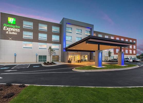 Holiday Inn Express & Suites GAINESVILLE - LAKE LANIER AREA by IHG 1