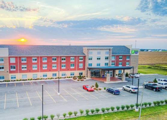 Holiday Inn Express & Suites - Remington by IHG 1