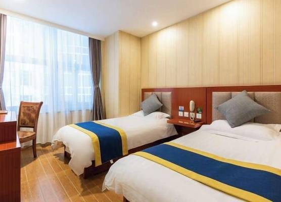 Oriental Hotel 1