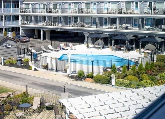 Grand Beach Inn 1