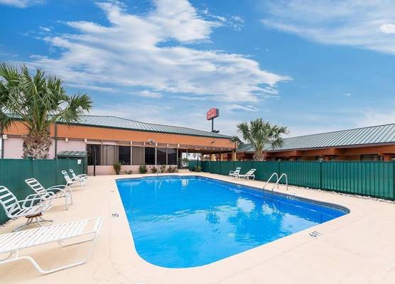 Econo Lodge Del Rio 1