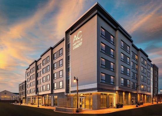 AC Hotel by Marriott Portsmouth Downtown/Waterfront 1