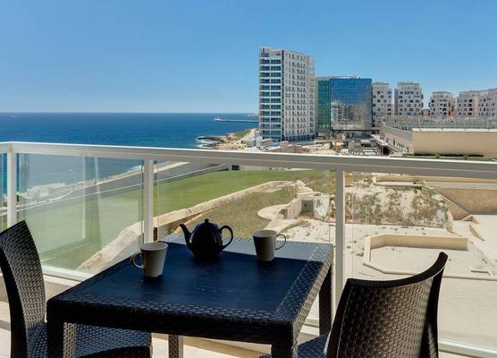 Stunning Seaview Apartment, Wifi 1