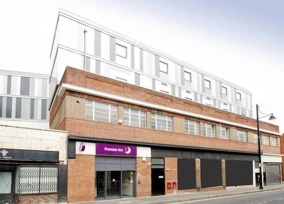 Premier Inn London Brixton 1