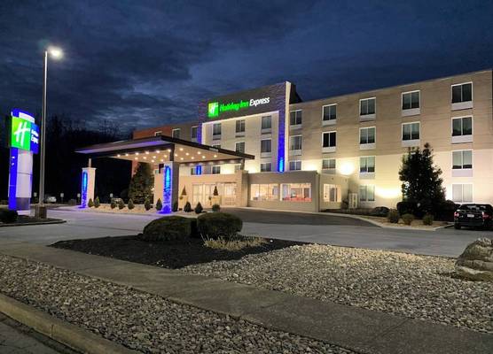 Holiday Inn Express ALLENTOWN NORTH by IHG 1