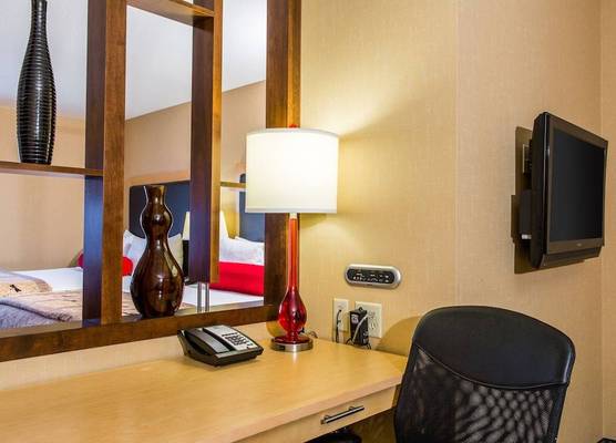 SpringHill Suites by Marriott Appleton 1