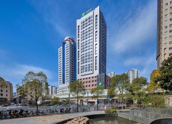 Holiday Inn Express Shanghai Zhenping by IHG 1