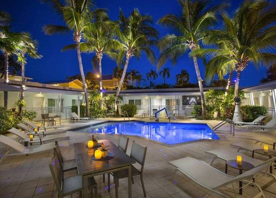 Orchid Key Inn - Adults Only 1