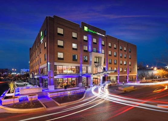 Holiday Inn Express & Suites OKLAHOMA CITY DWTN - BRICKTOWN by IHG 1