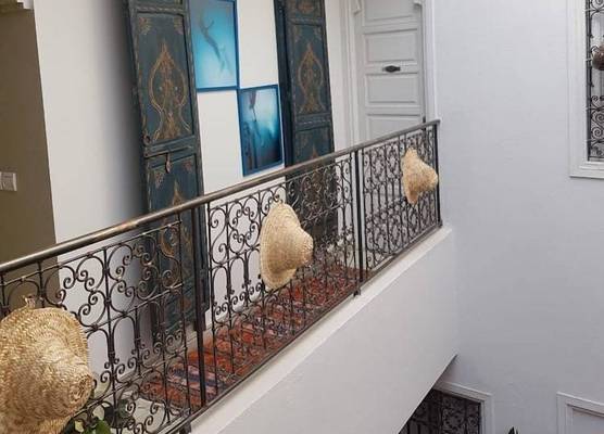 Riad Laly Tourisme Eclairé Le bijou de la medina 1