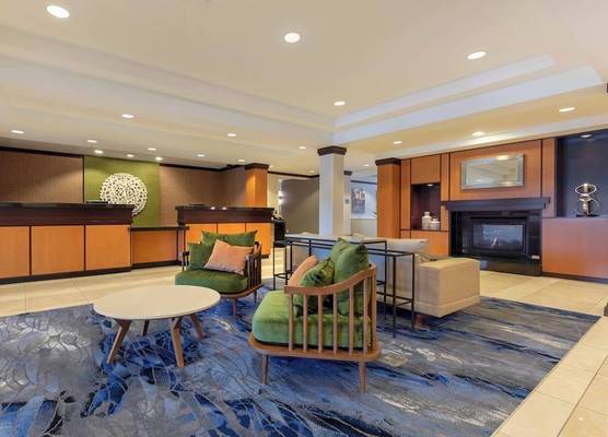 Fairfield Inn & Suites by Marriott Rockford 1
