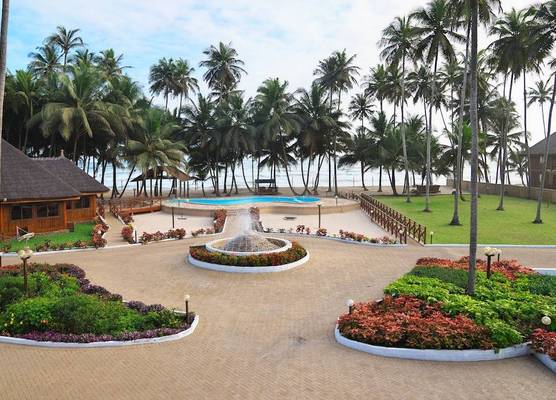 Maaha Beach Resort 1
