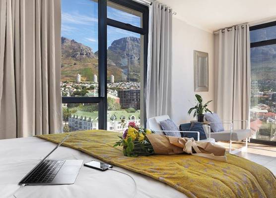 Urban Oasis At The Four Seasons 1