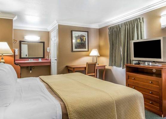 Rodeway Inn Ventura Midtown 1