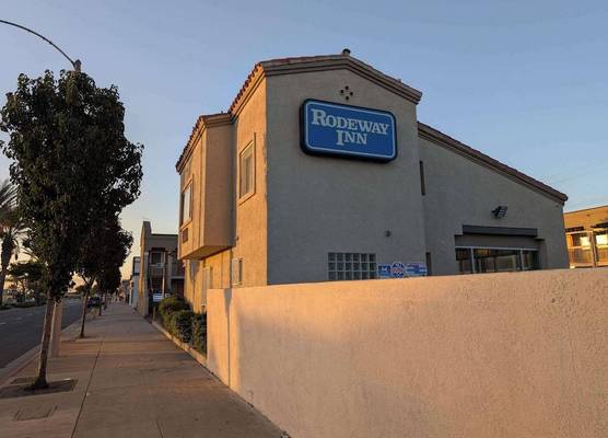 Rodeway Inn South Gate - Los Angeles South 1