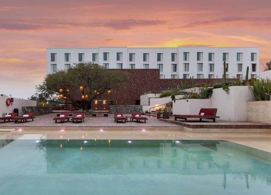 Albor San Miguel de Allende, Tapestry Collection by Hilton 1