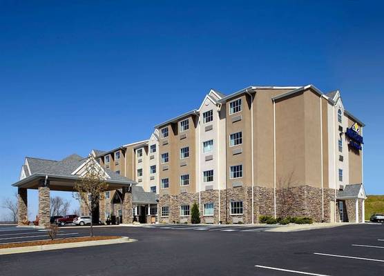 Microtel Inn & Suites by Wyndham Wheeling at The Highlands 1