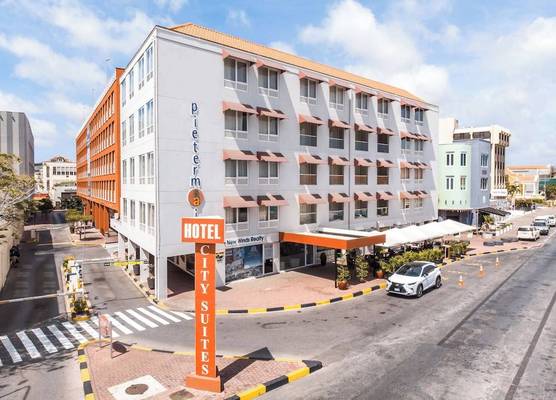 Majestic City Suites & Beach Hotel 1