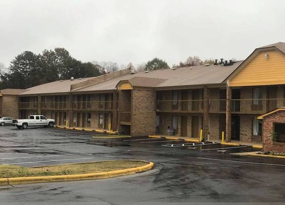 Days Inn by Wyndham King-Winston Salem Area 1