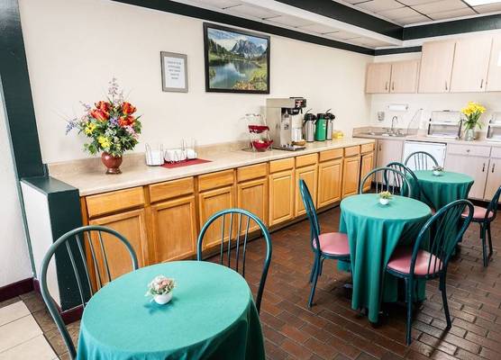 Select Inn Murfreesboro 1