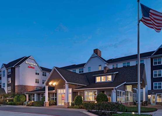 Residence Inn Bryan College Station 1