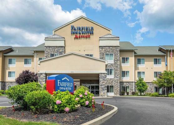 Fairfield Inn & Suites by Marriott Slippery Rock 1
