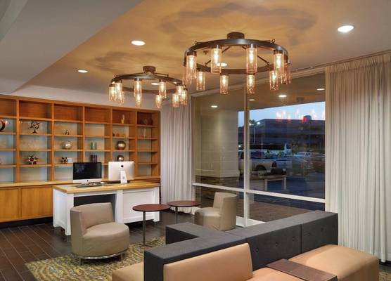 Holiday Inn CLARK - NEWARK AREA by IHG 1