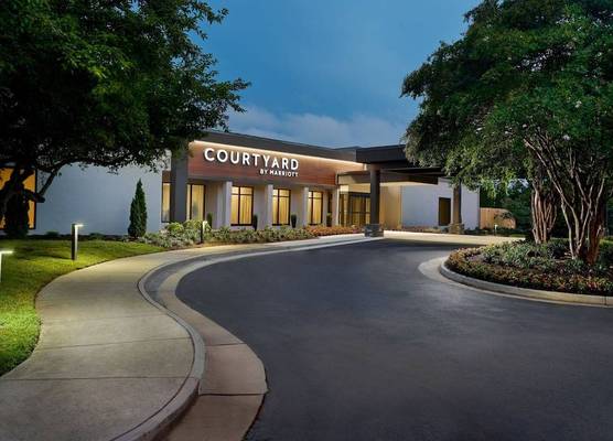 Courtyard by Marriott Charlottesville 1