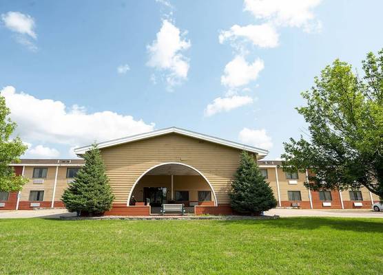 OYO Hotel Redwood Falls near Jackpot Casino 1