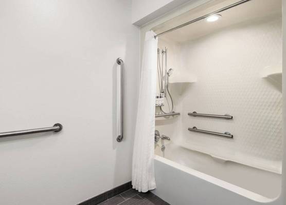 Garner Hotel Albuquerque West by IHG 1