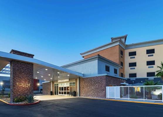 Fairfield by Marriott Inn & Suites Phoenix West Chandler 1