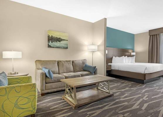 Best Western Plus Centralia Hotel & Suites 1