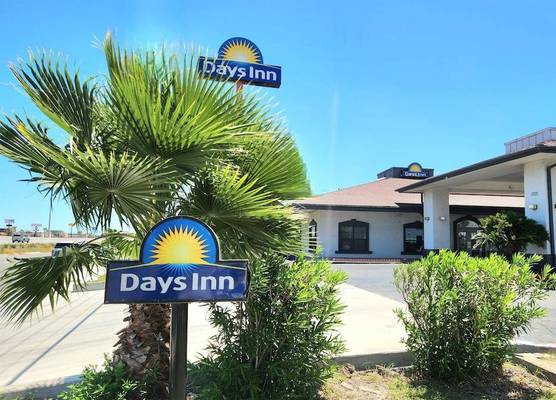 Days Inn by Wyndham Portland/Corpus Christi 1